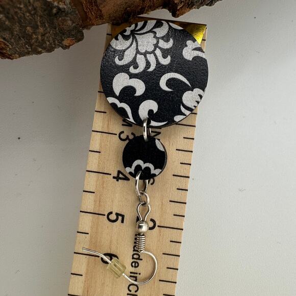 Double Circle Fashion Earrings Black White Floral Retro Boho Cottagecore - Picture 3 of 4